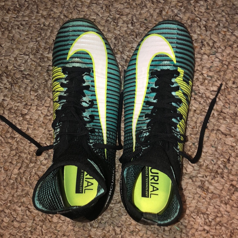 Women's Mercurial SuperFly V FG Soccer Cleats